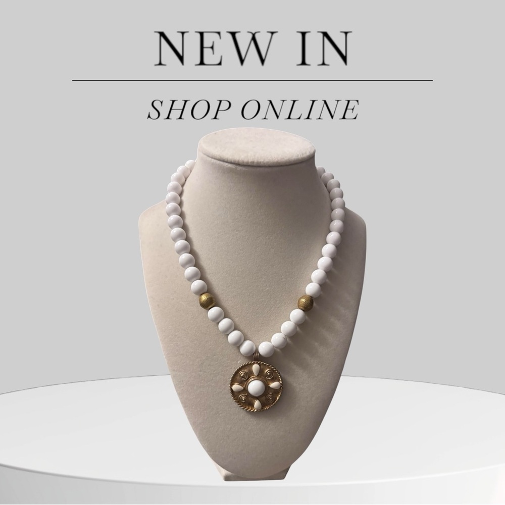 Elegant White and Gold Beaded Necklace